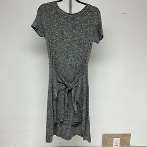 Lucky Brand Gray Jersey Midi dress w/ wrap around waist tie. Size Medium, EUC